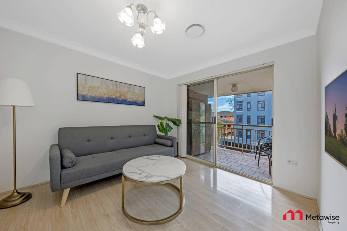 Metawise Parramatta Chic And Comfortable Two Bed Apartment Sydney Exterior photo